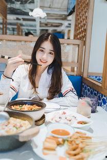 娱乐吃瓜酱娜娜摆摊